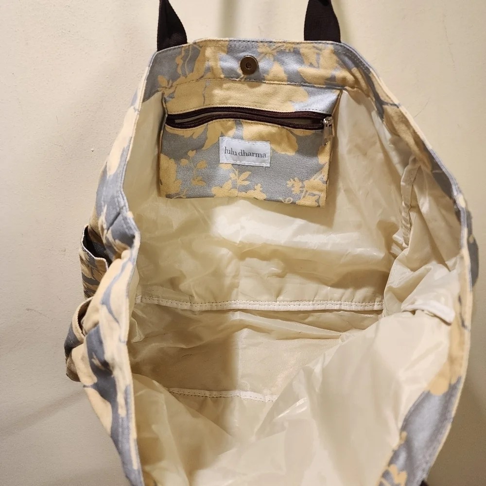 Lulu Dharma metalic yellow and gray large canvas tote